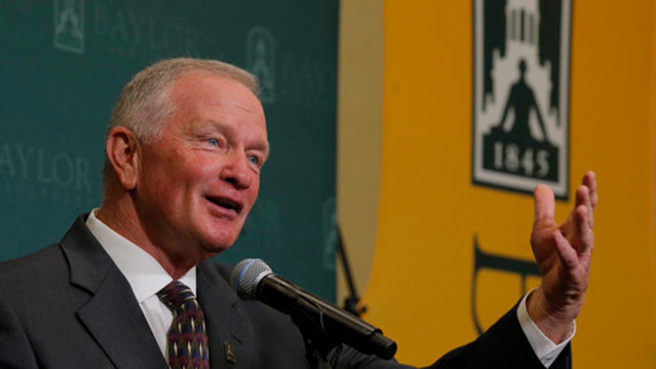 Baylor assistants remain despite report, Briles ouster